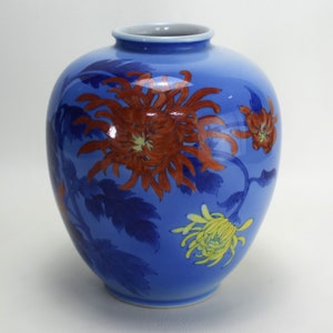 Fukagawa Vase Peony Motif Arita Porcelain Meiji period