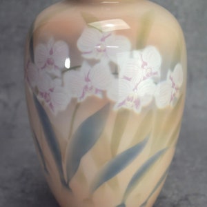Fukagawa Vase Flowers Motif Japanese Arita Porcelain Free Shipping