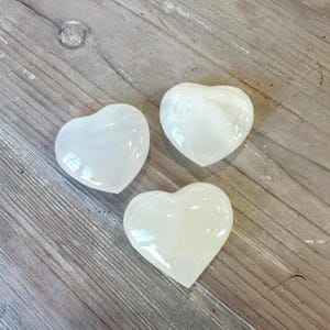 Set of 3 White onyx hearts - L101E 2025 collection