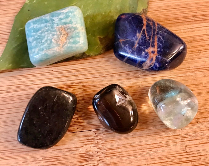 Surviving Mercury Retrograde pocket crystal stone set tumbled