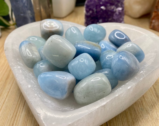 Tumbled Aquamarine stones crystal