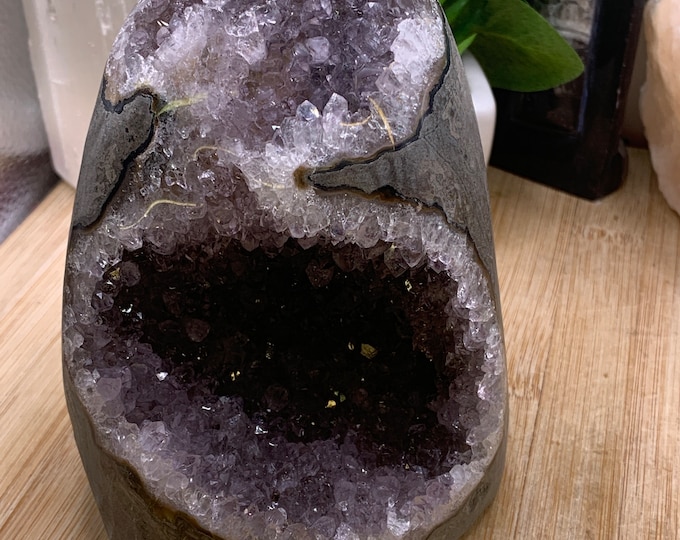 Beautiful Polished Amethyst crystal cluster OctAm001 SME