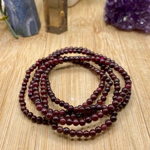 Garnet bead bracelet 4mm