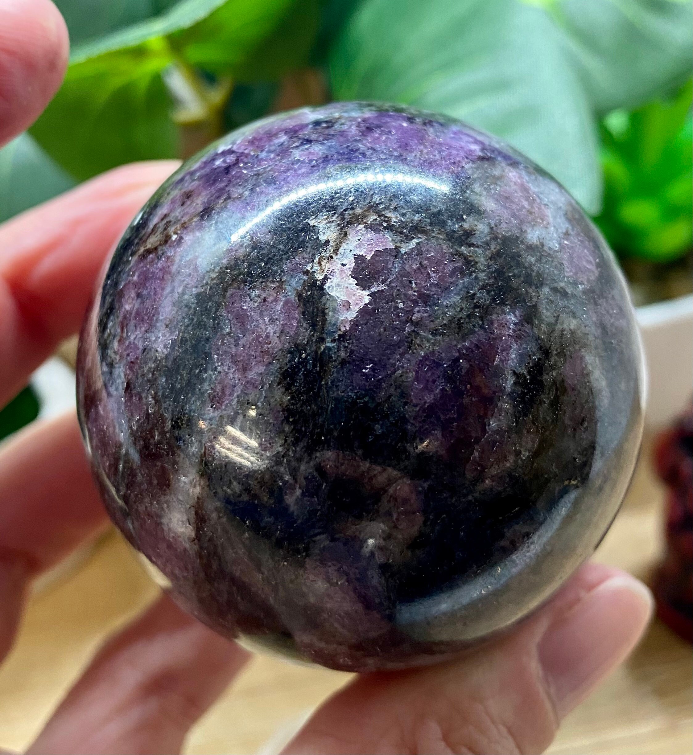 Spinel sphere crystal ball PG1 Shelf 4