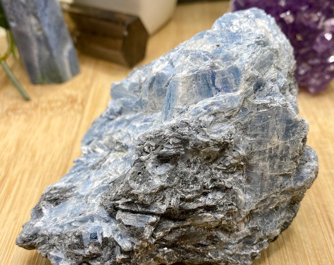 Blue Kyanite crystal specimen geode KYN1