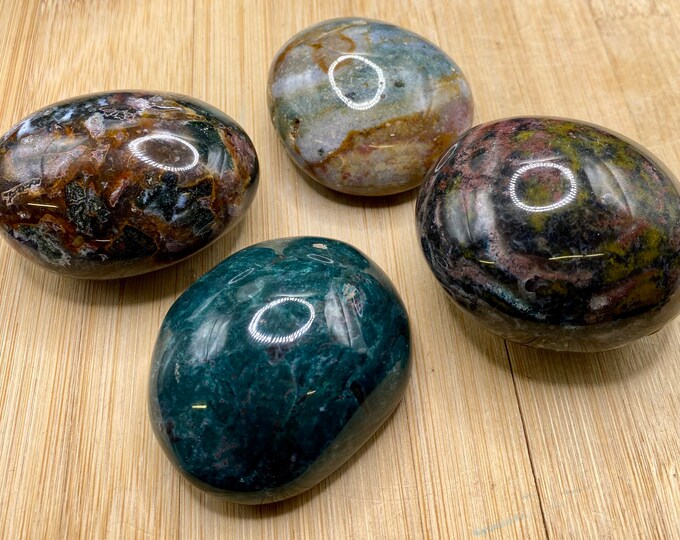 Ocean Jasper palm stones SME24