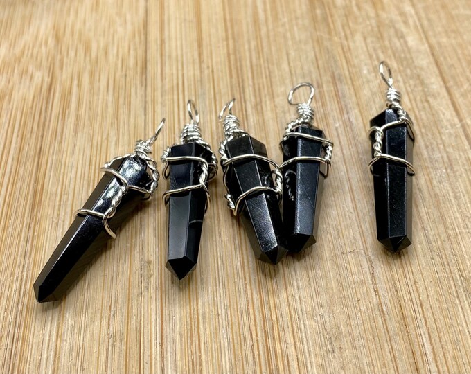 Onyx point pendant necklace double terminated