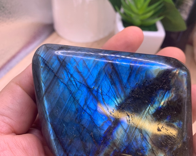 Amazing Labradorite crystal geode SME  SME24