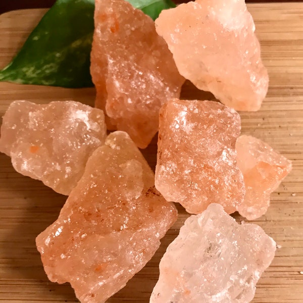 Natural Himalayan Salt crystal stone healing halite