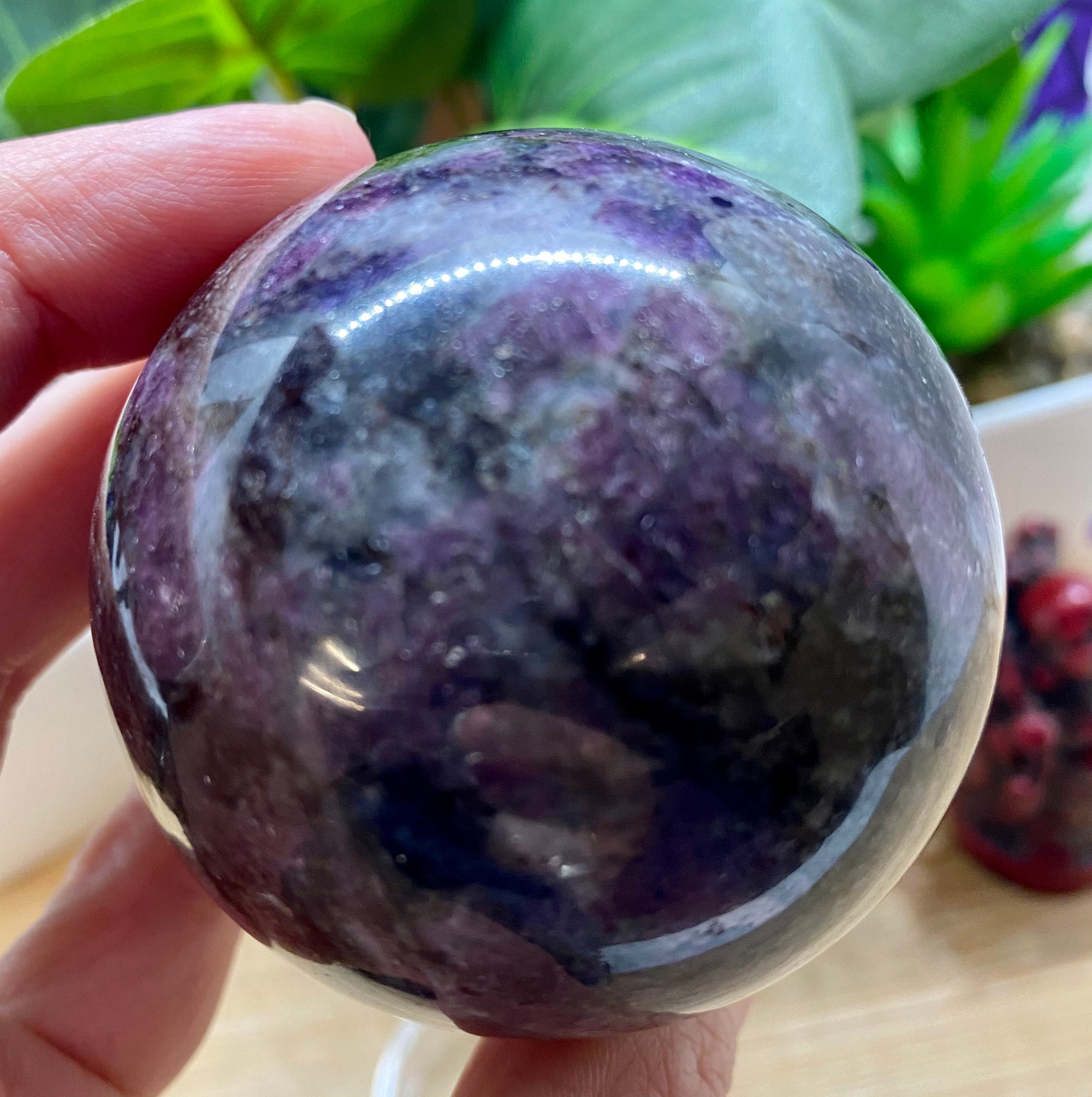 Spinel sphere crystal ball PG1 Shelf 4