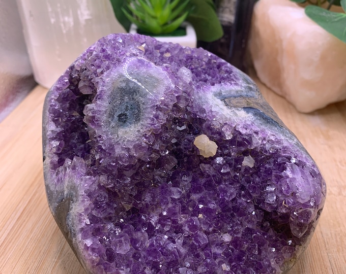Amethyst Geode crystal cluster SME AmGe118