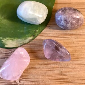Release Anxiety and stress tumbled crystal stone set geode healing peace calm calming soothing protection