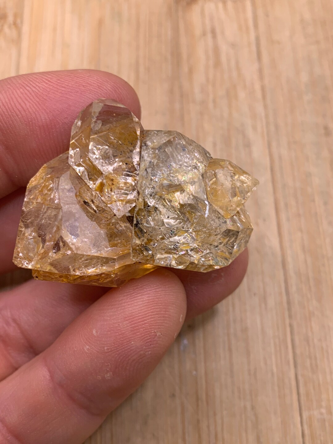 マルチハーキマーダイヤモンドクリスタルジオードクラスター HD06F23