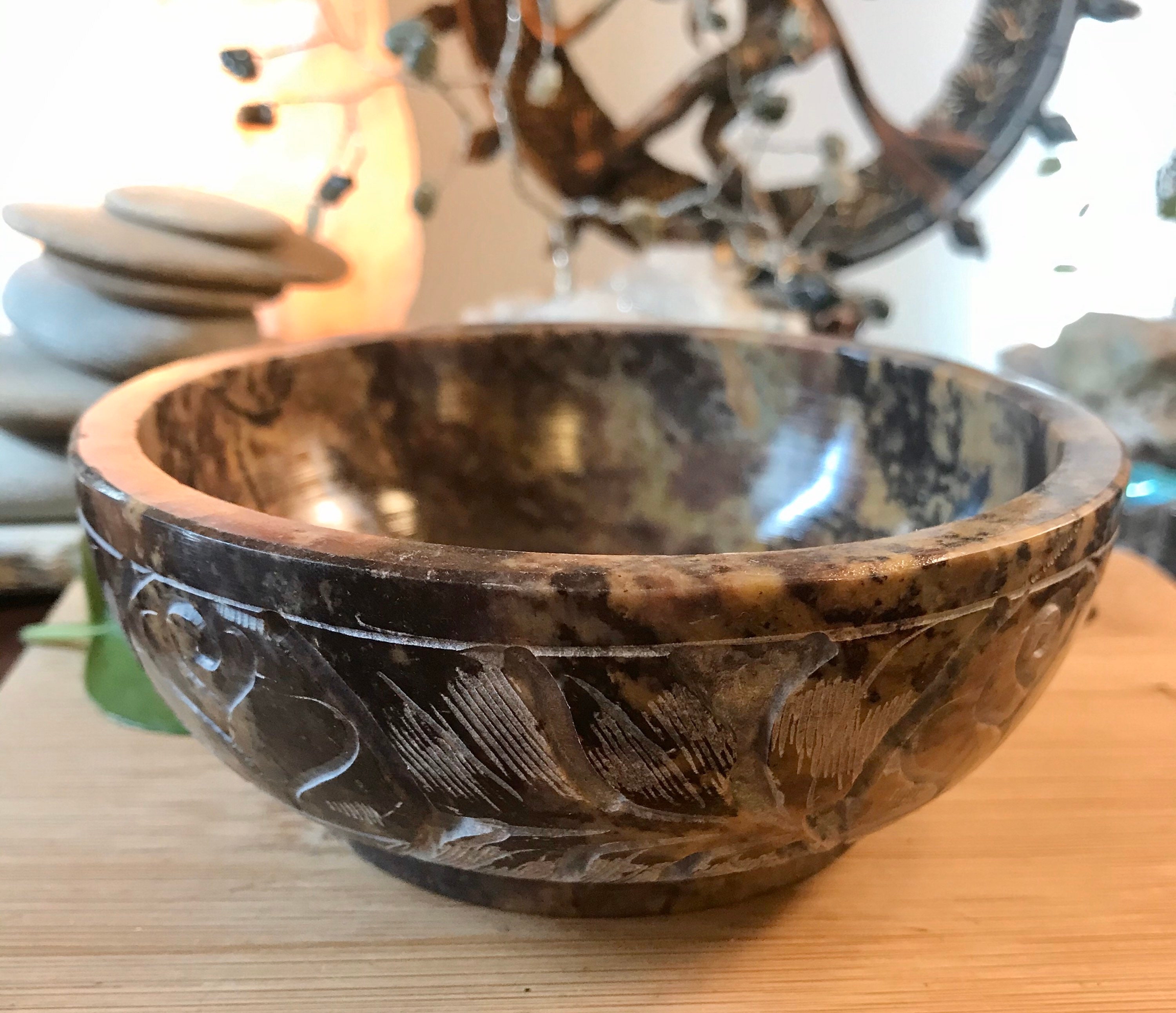 Soapstone bowl offering healing crystal geode carved stone scrying ST5C