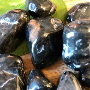 Tumbled Black Onyx Stone with Gift Bag and Note