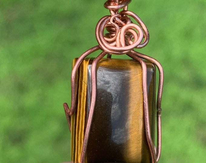 Beautiful Tigers Eye Pendant wire wrapped in Copper TECP01