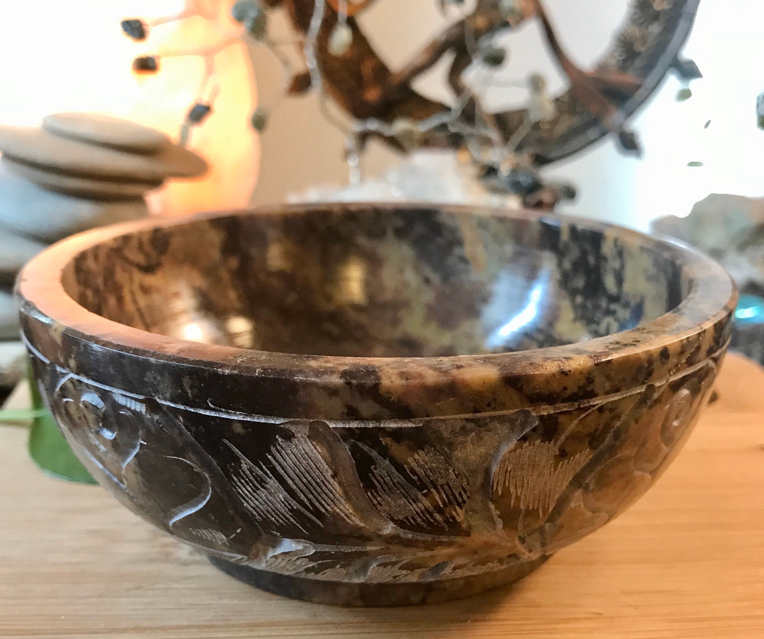 Soapstone bowl offering healing crystal geode carved stone scrying ST5C