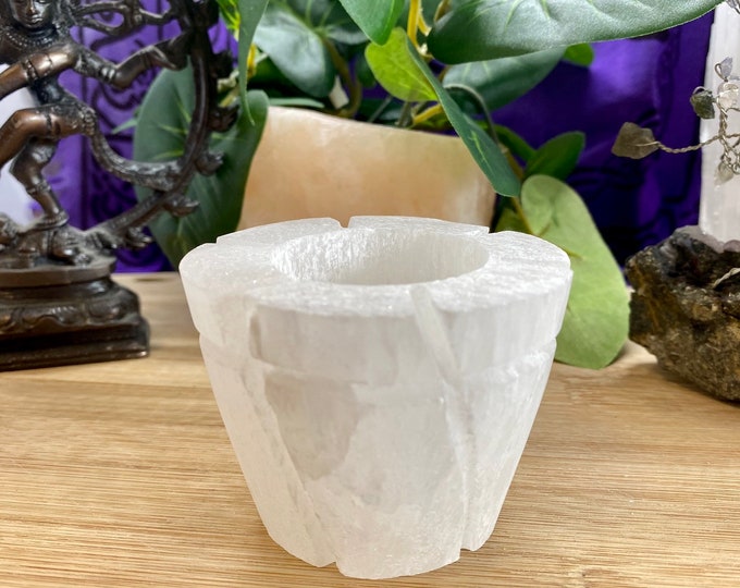 Flower pot Selenite crystal candle holder votive altar satin spar gypsum sphere SME24