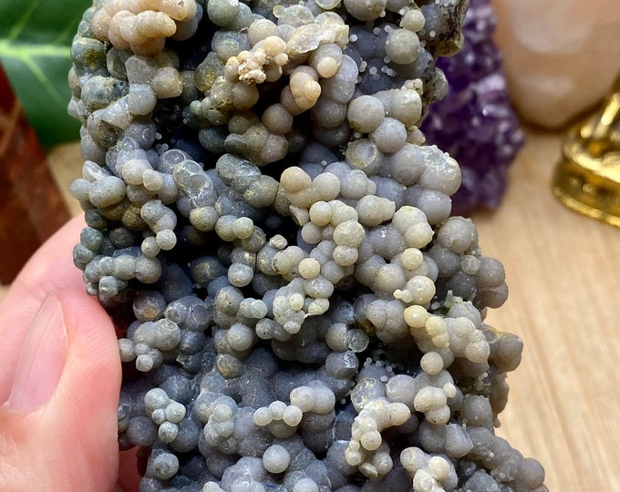 Grape Agate crystal specimen GPA104