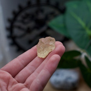 Libyan Desert glass crystal MLIBDG2 SME24