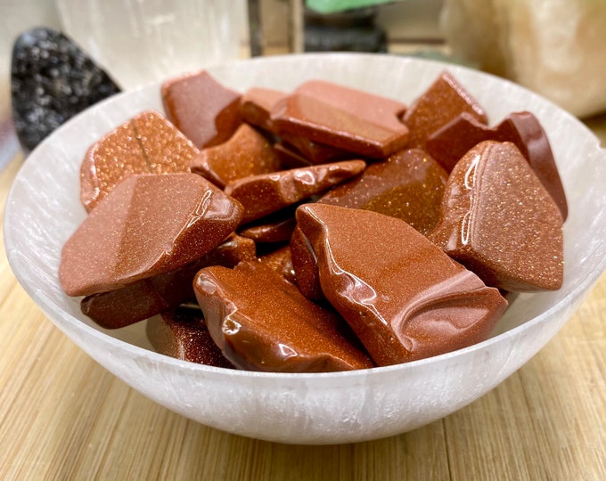 Goldstone Smooth pieces tumbled polished stone SME24