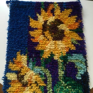 Vintage Swedish sun flowers rya wall hanging