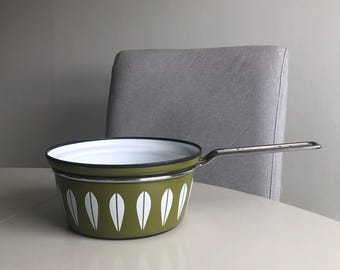 Vintage avocado olive green Lotus Cathrineholm Norway Dutch oven  - Vintage Scandi cooking pot