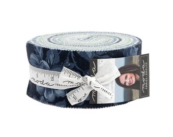 MODA Jelly Roll Shoreline by Camille Roskelly , contains 42 pieces measuring 2.5"*44" Strips of Quality Cotton Quilting Fabric.