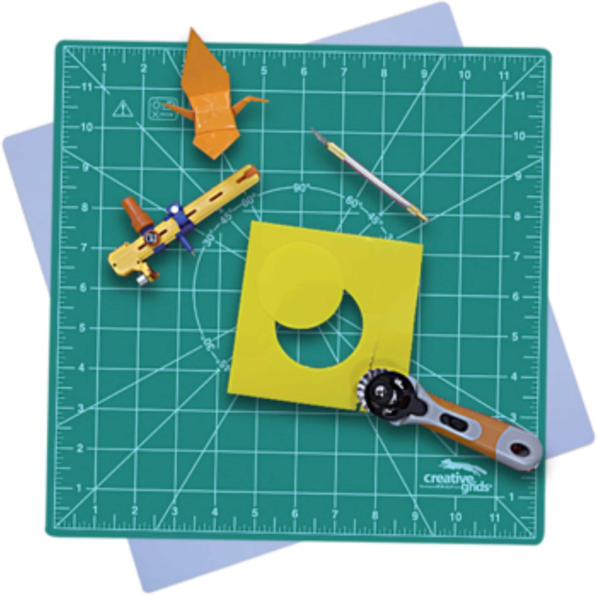 Rotating Cutting Mat by Off The Wall Quilt