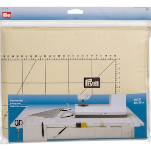 Prym Ironing Sheet, Sewing Machine Tidy / Organiser. Quilters Iron Mat Machine Organiser with cm / angle markings, pin cushion, fabric bag.