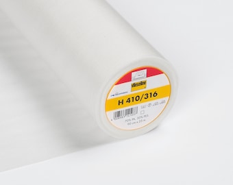 Vlieseline Interfacing H410/316 Medium Weight Soft Fusible Non Woven interlining met stabiliserende verticale draden. 90cm breed. Wit