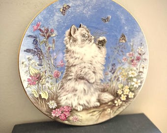 Royal Worcester Collection Plate “Flutter By” Kitten Encounters, Bone China (1986)