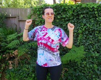 Q23 - Adult Large Tie Dye T-shirt - L - Pink purple blue minimalist abstract psychedelic ice dye tee hippie boho bohemian trippy vaporwave