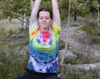 P11 - Adult Large Tie Dye T-shirt - L - Psychedelic rainbow melt ice dye tee hippie boho bohemian trippy vaporwave