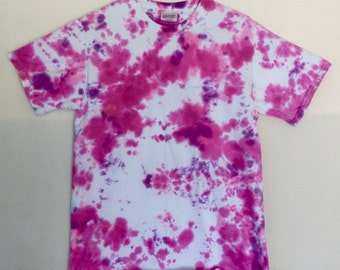 A25 - Adult Medium - M - Tie Dye T-shirt - Pink and purple abstract t-shirt size M pastel goth kawaii lolita harajuku hippie bohemian party