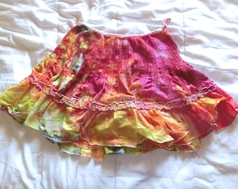 H3 - Junior's XS - Size 0 - Red pink orange green tie-dye skirt women's size 0 party rave festival hip boho hippie swag bohemian