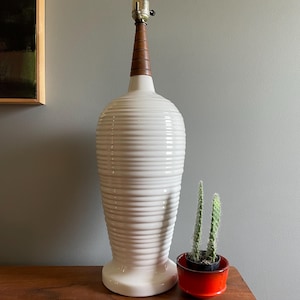vintage mid-century modern table lamp