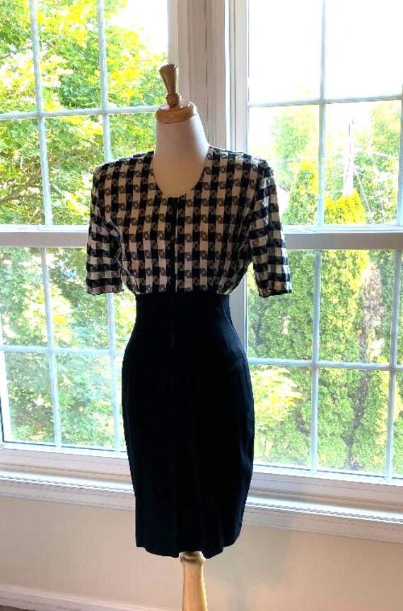 Vintage Black and White Empire Waist Dress - Size 4