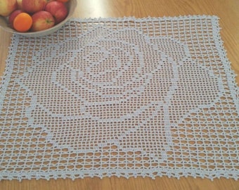 Rose Filet Crochet Table Topper Pattern