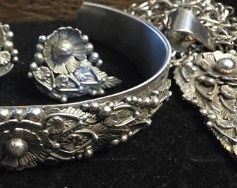 Vintage Native American cuff, necklace, earrings set