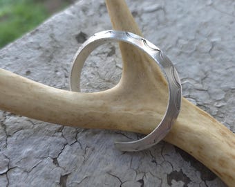 Vintage Native American Sterling Silver Carinated Cuff with Stampwork.