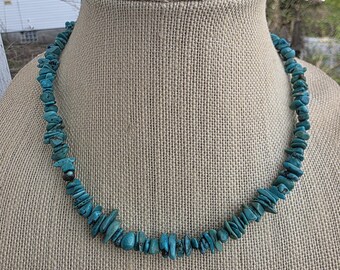 Native American Natural Turquoise Chip single-strand necklace