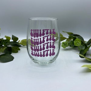 Swiftie Wine Glass: Sparkle Pink, Swift Gift