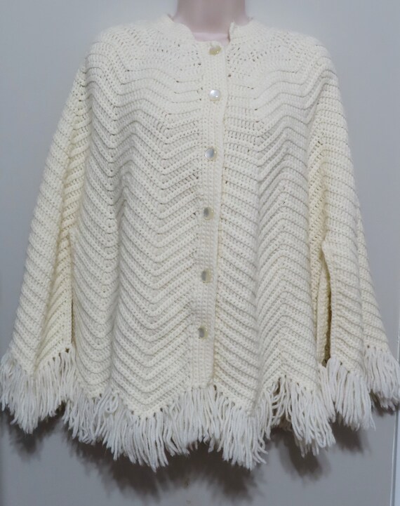 Vintage Ivory  Knit Sweater Fringe Slits Poncho, C