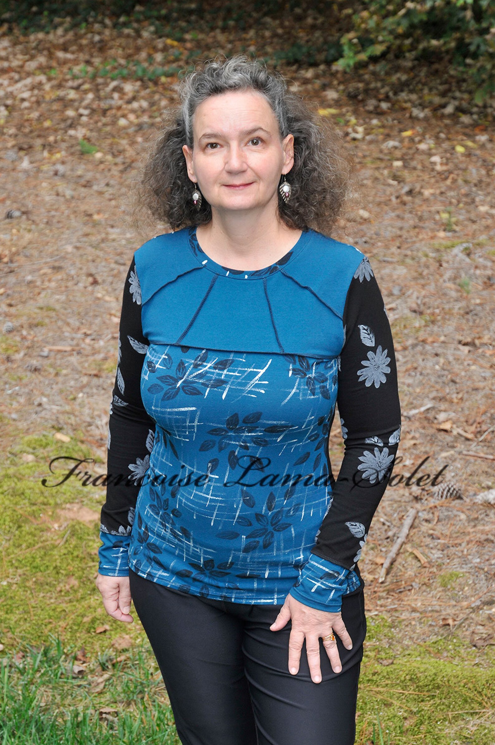 Fall Winter T-shirt Long Sleeve Teal Black Graphic Modern Top Abstract ...