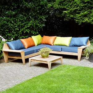 DIY Plan Outdoor corner Sofa / Bench