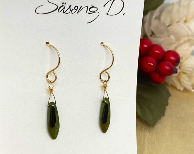 Featured listing image: Dainty Dangle Green