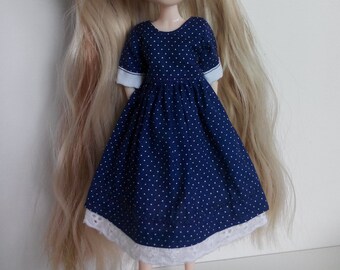 Cute dress with dots and short sleeves for pullip blythe azone momoko obitsu and simmilar dolls