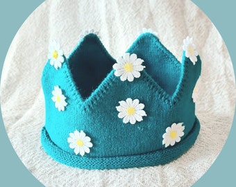 KIDS LOVE..Daisy Knitted Turquoise Flower Crown