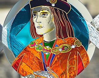 King Richard III Portrait Hand Painted in Stained Glass, Royal Hanging Sun Catcher, Ricardian Christmas Gift, Window Decor & Garden Ornament